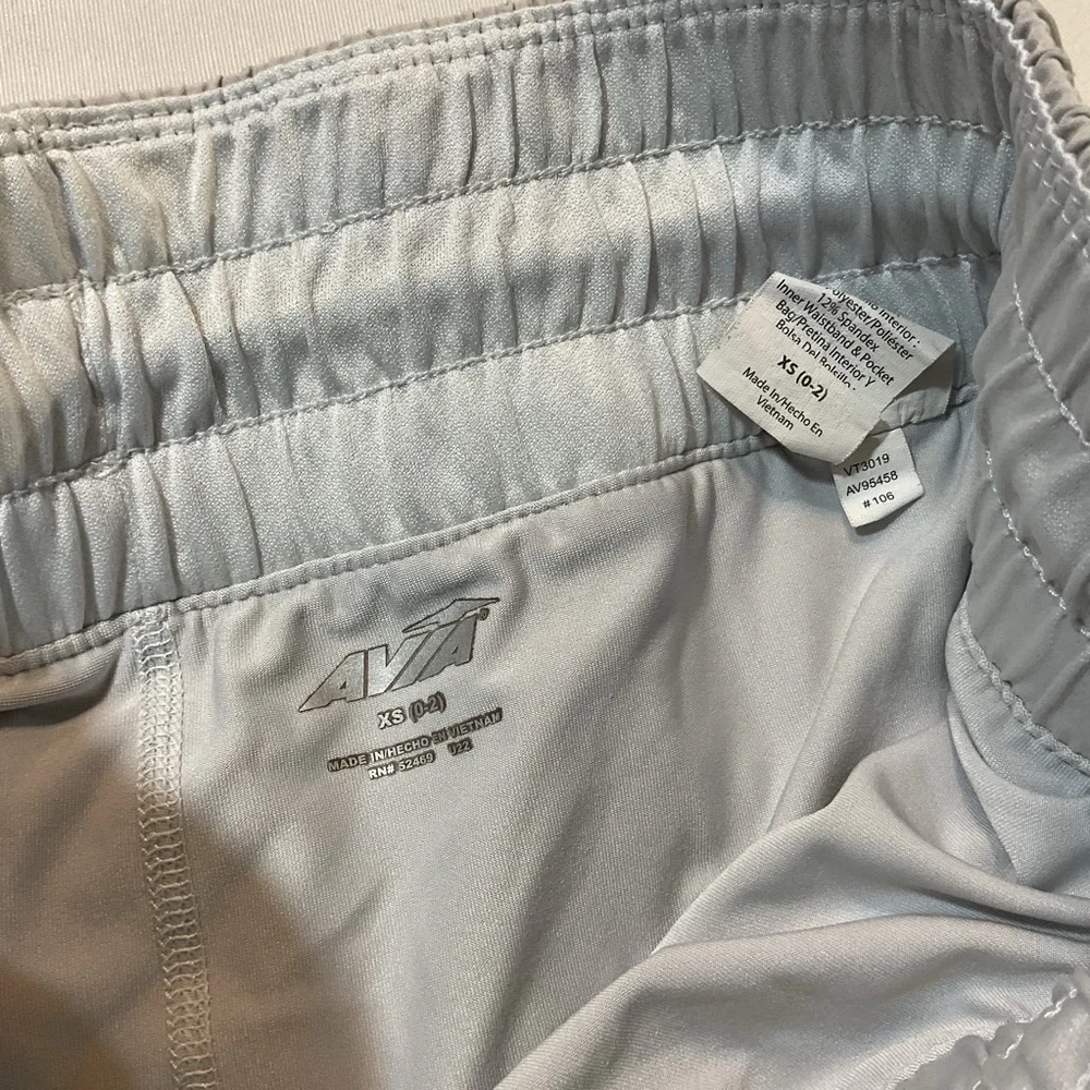 Avia Light Gray High Waist Elastic Band Size S (0-2) Running Shorts Zip Pocket‎
